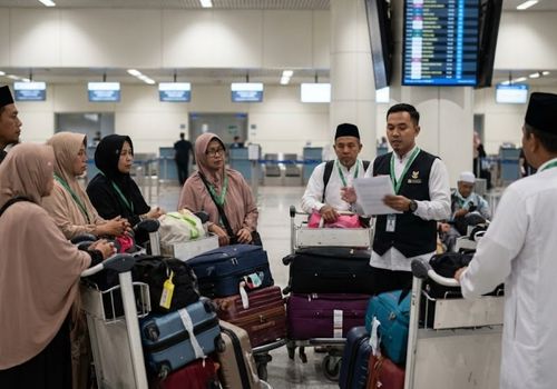 travel umroh dengan handling bandara lengkap